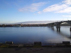 Volga in Yaroslavl (autumn morning)