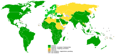 A world map of WTO participation: ██ members ██ members, dualy represented with the European Communities ██ observer, ongoing accession ██ observer ██ non-member, negotiations pending ██ non-member