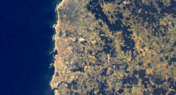 Satellite image with Cape Santo André (north), Ave River (south) and Serra de Rates forest (the great dark area in the middle).