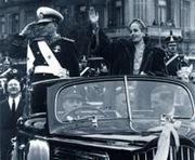 The Peróns take part in Buenos Aires parade to celebrate Juan Perón's second inauguration on June 4, 1952.