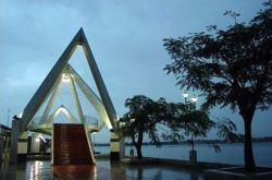 The Chinese fishing net bridge in Kochi