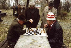 Outdoor chess in Budapest, 1990