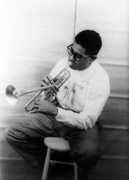 Image:Dizzy Gillespie playing horn 1955.jpg