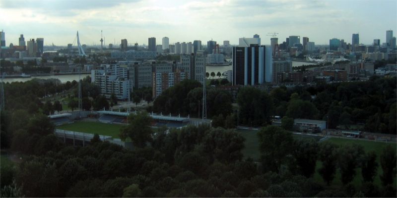 Image:Rotterdam Skyline September 2005.jpg